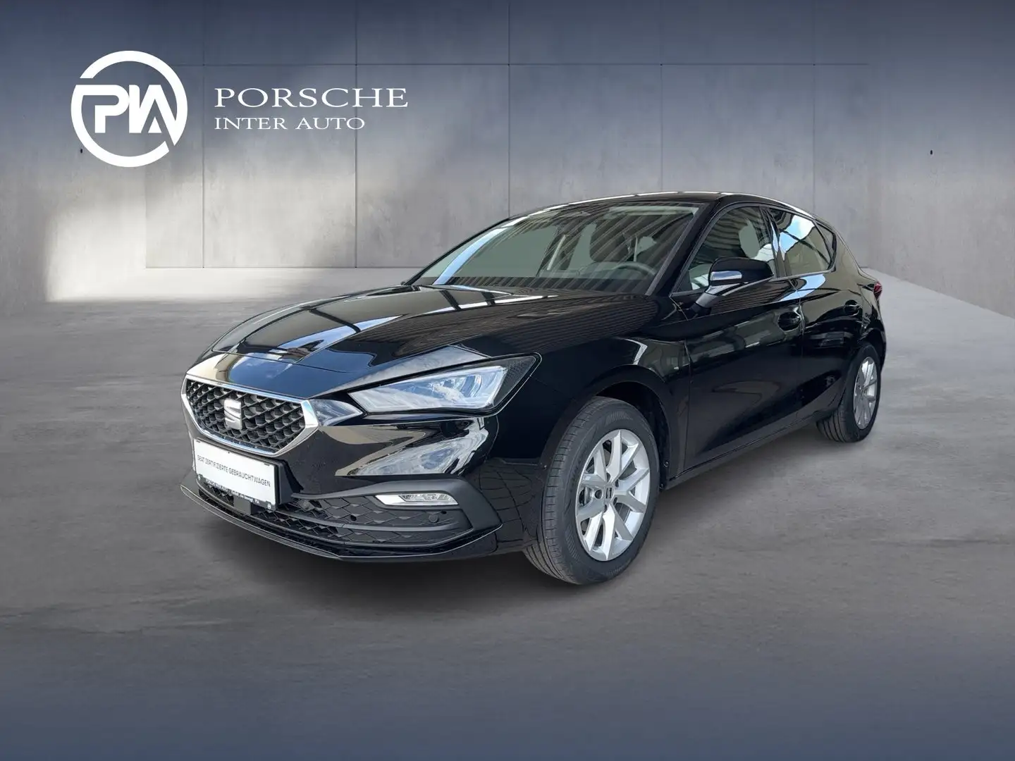 SEAT Leon Style Edition 1.5 eTSI DSG 115 PS Schwarz - 1