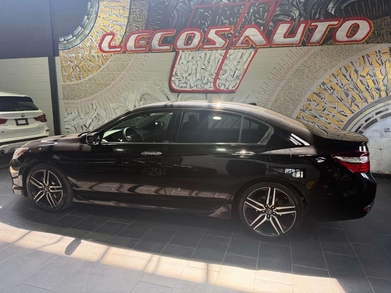 2017 Honda Accord Touring Automatic Sedan 2017 Honda accord touring — снимка 5