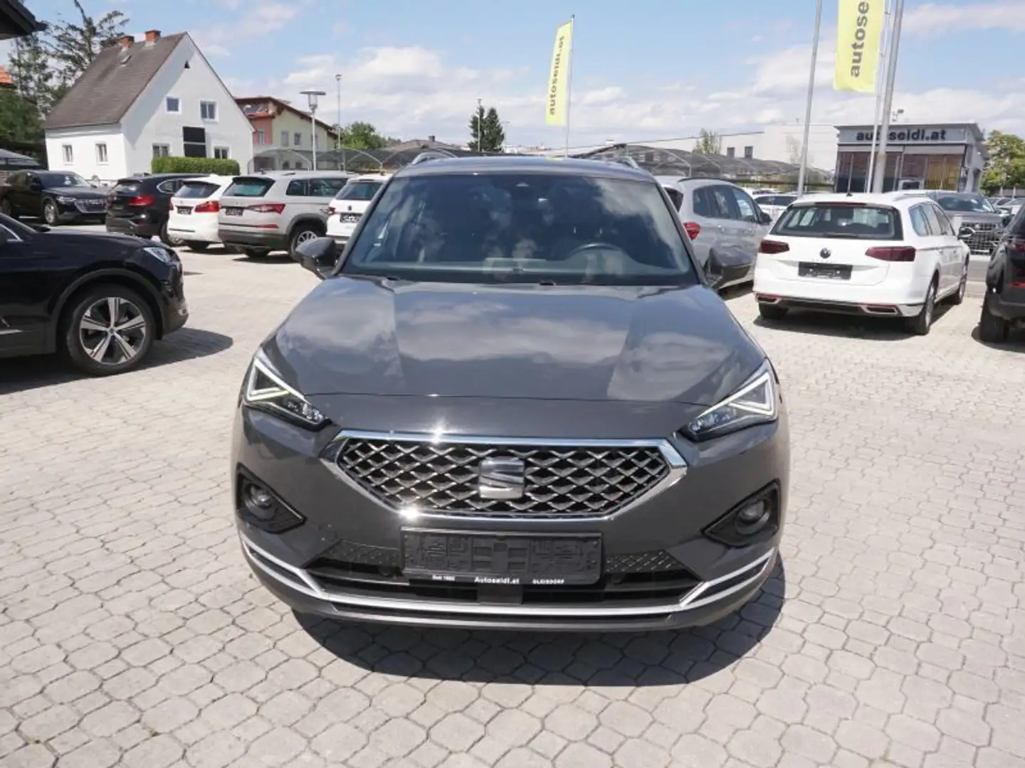 SEAT Tarraco 2,0 TDI Xcellence *TOPAUSSTATTUNG* Grau - 2