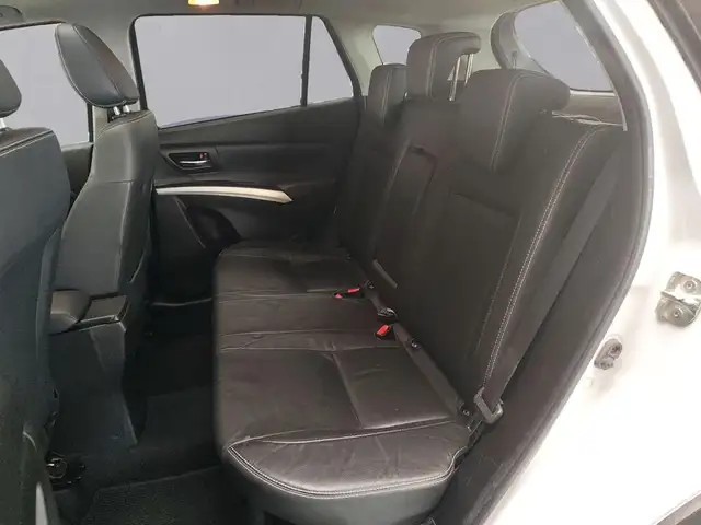 Suzuki SX4 S-Cross view 13