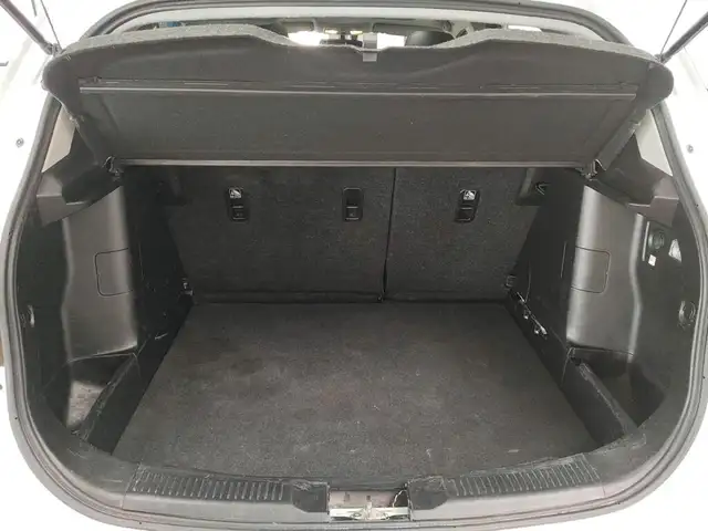 Suzuki SX4 S-Cross view 15
