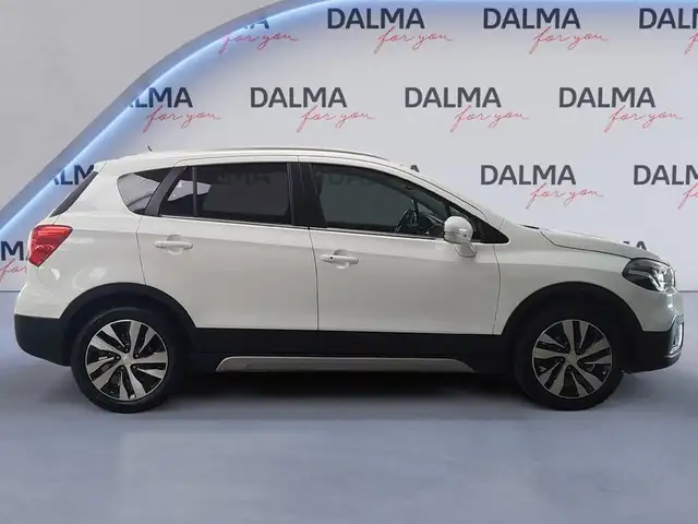 Suzuki SX4 S-Cross view 6