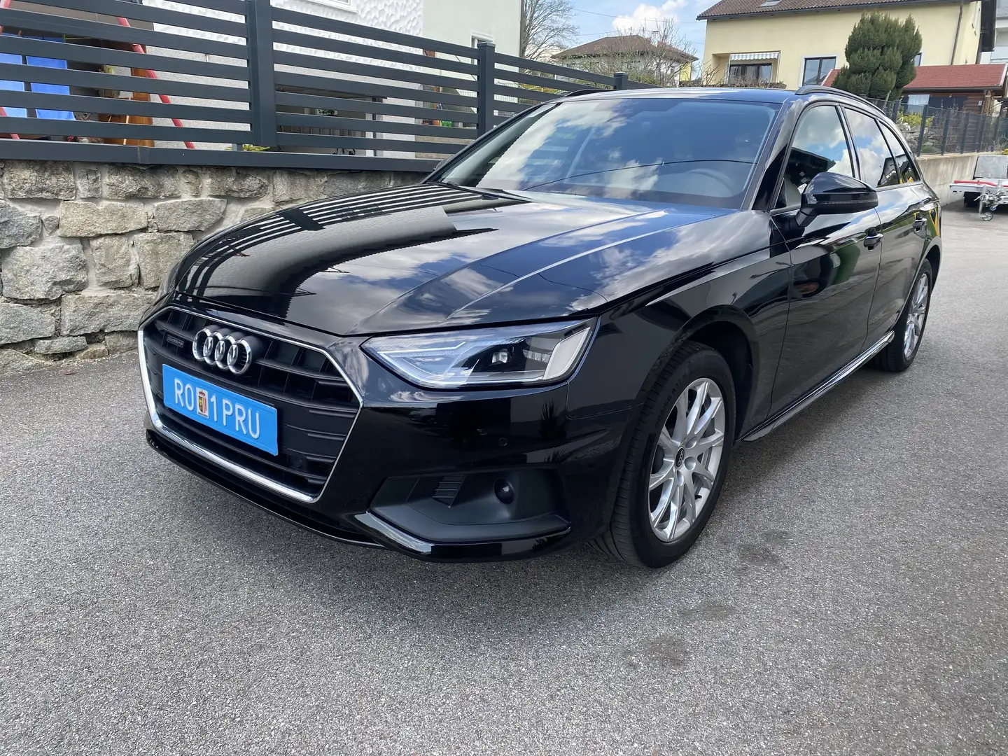 Audi A4 Audi A4 Avant 40 TDI quattro S-tronic Kombi / Fami - 1