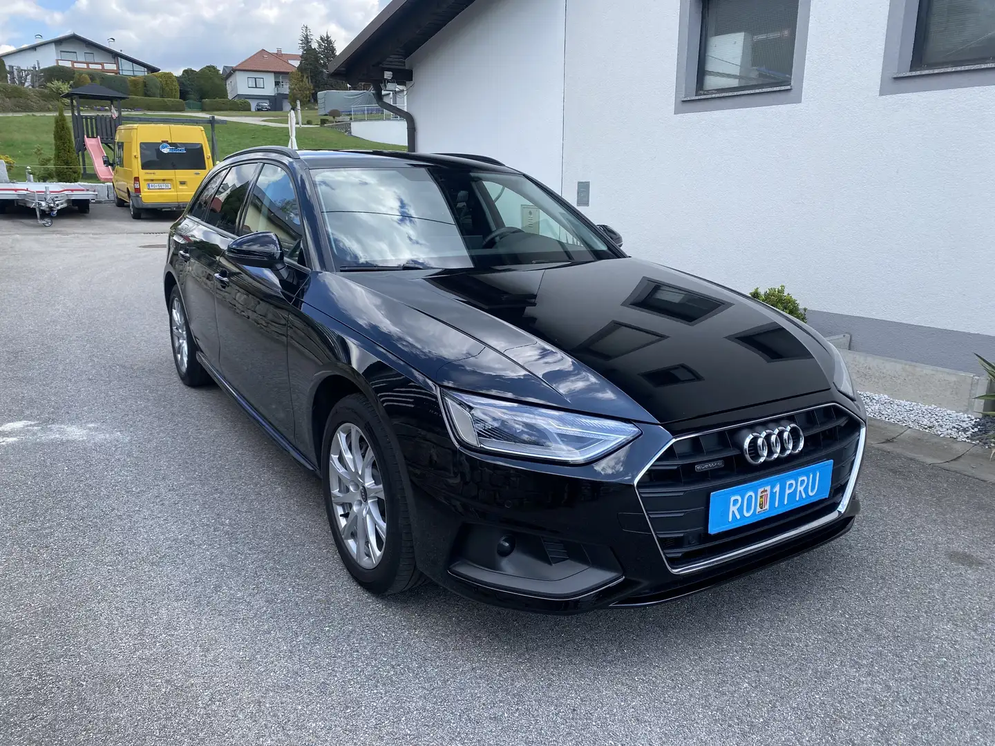 Audi A4 Audi A4 Avant 40 TDI quattro S-tronic Kombi / Fami - 2