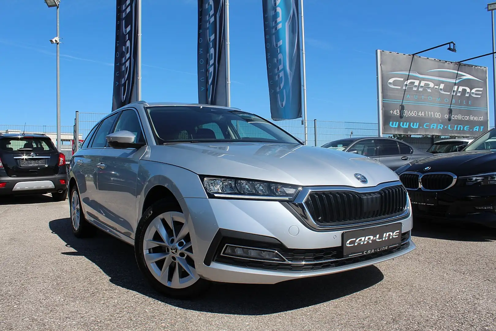 Skoda Octavia Combi 2,0 TDI Style DSG |LED |Navi |Frontscheib... Argento - 1