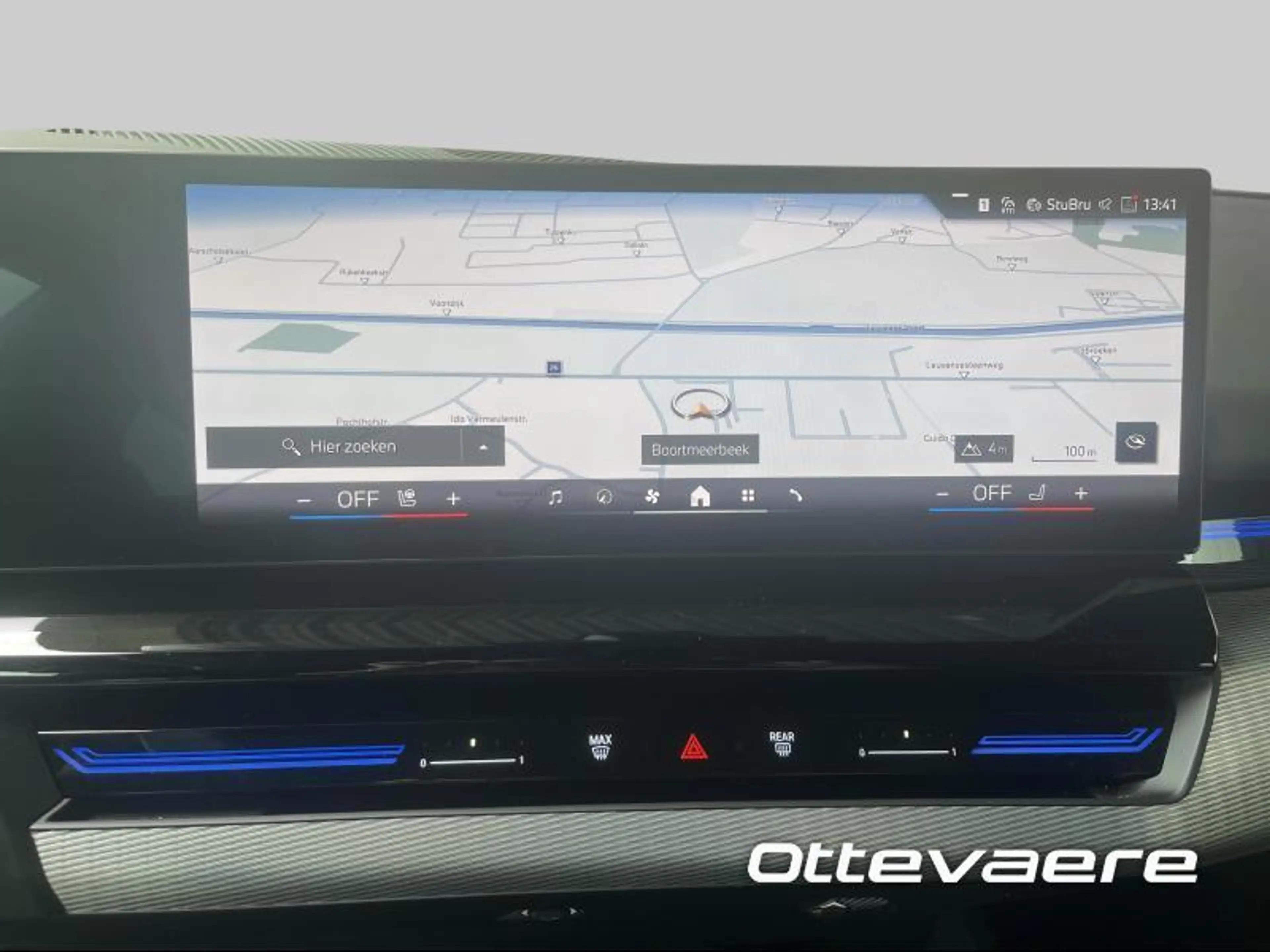 BMW 530 Touring X-Drive M-Sport — photo 14
