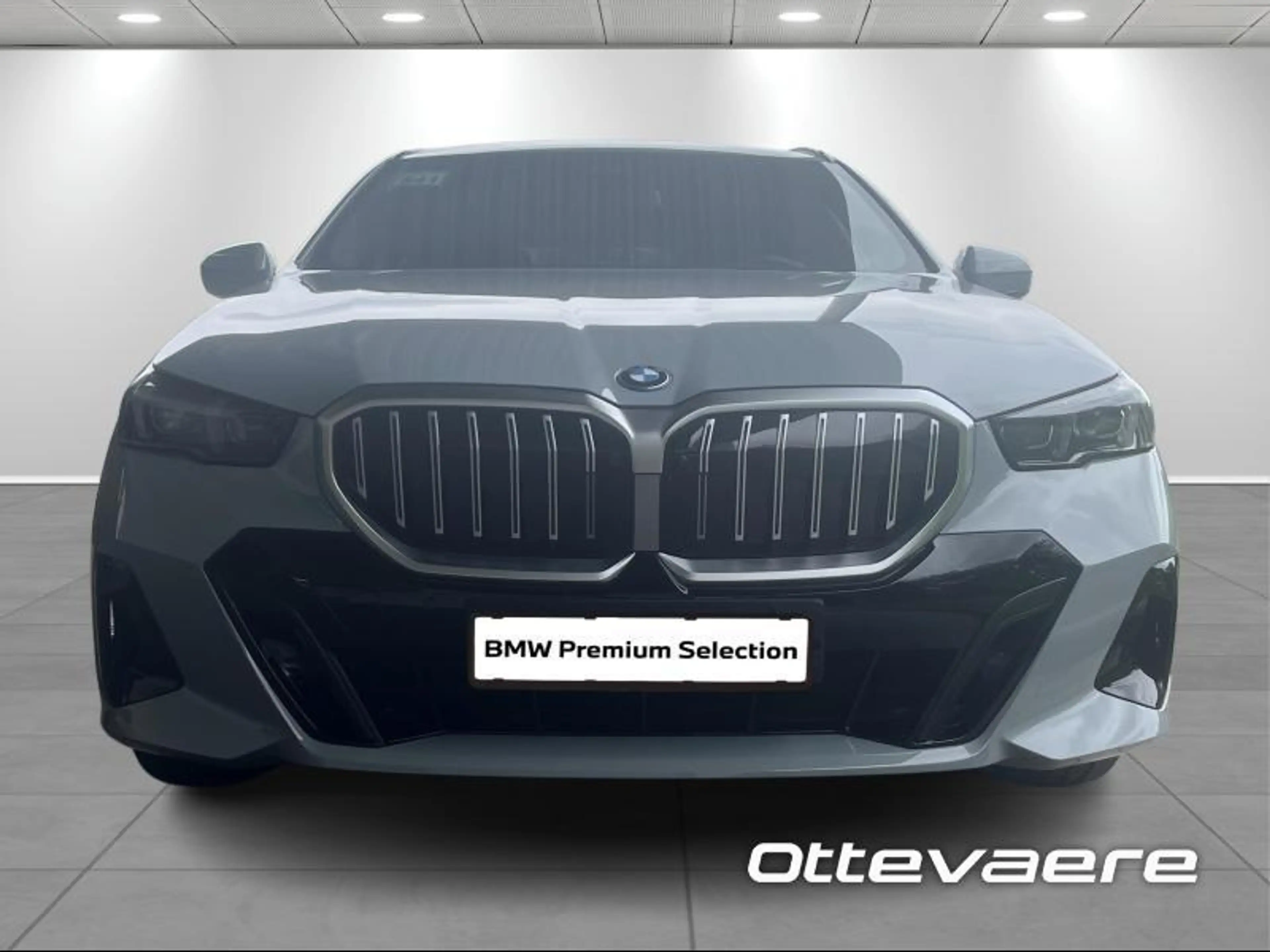 BMW 530 Touring X-Drive M-Sport — photo 8