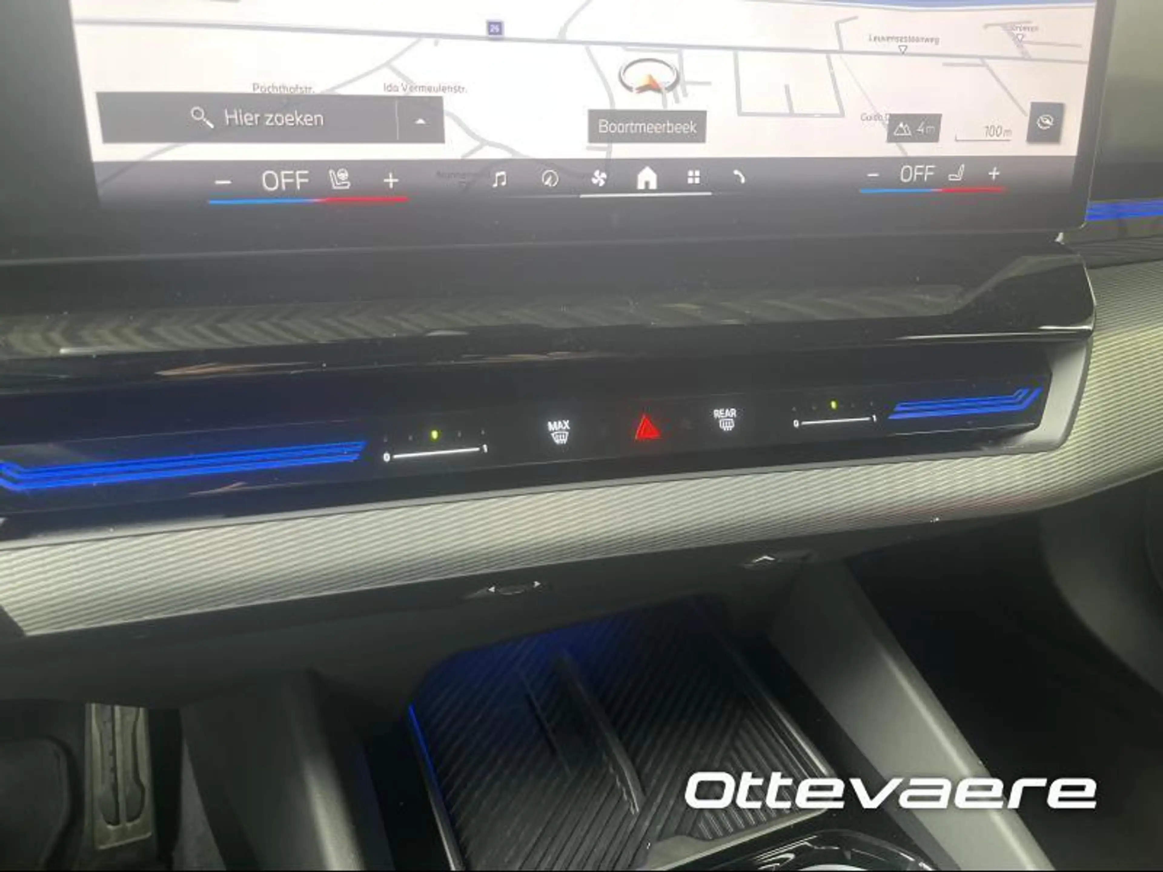 BMW 530 Touring X-Drive M-Sport — photo 15