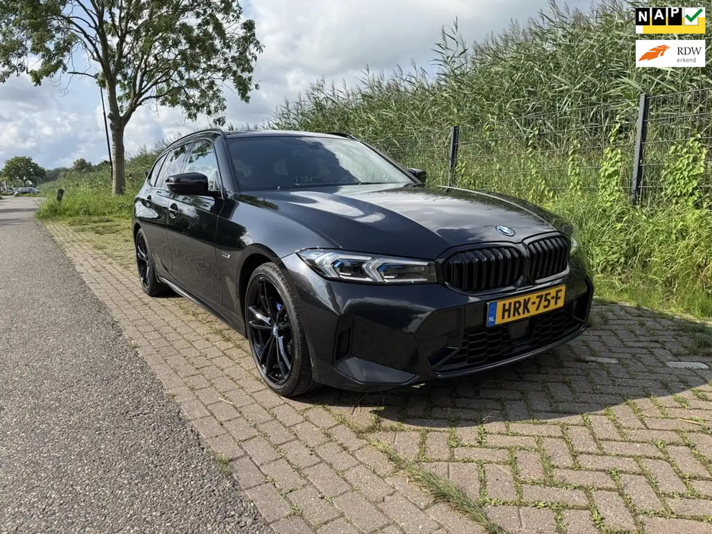 BMW 330 3-serie Touring 330e Face-lift, M-sport, Widescree Zwart - 1