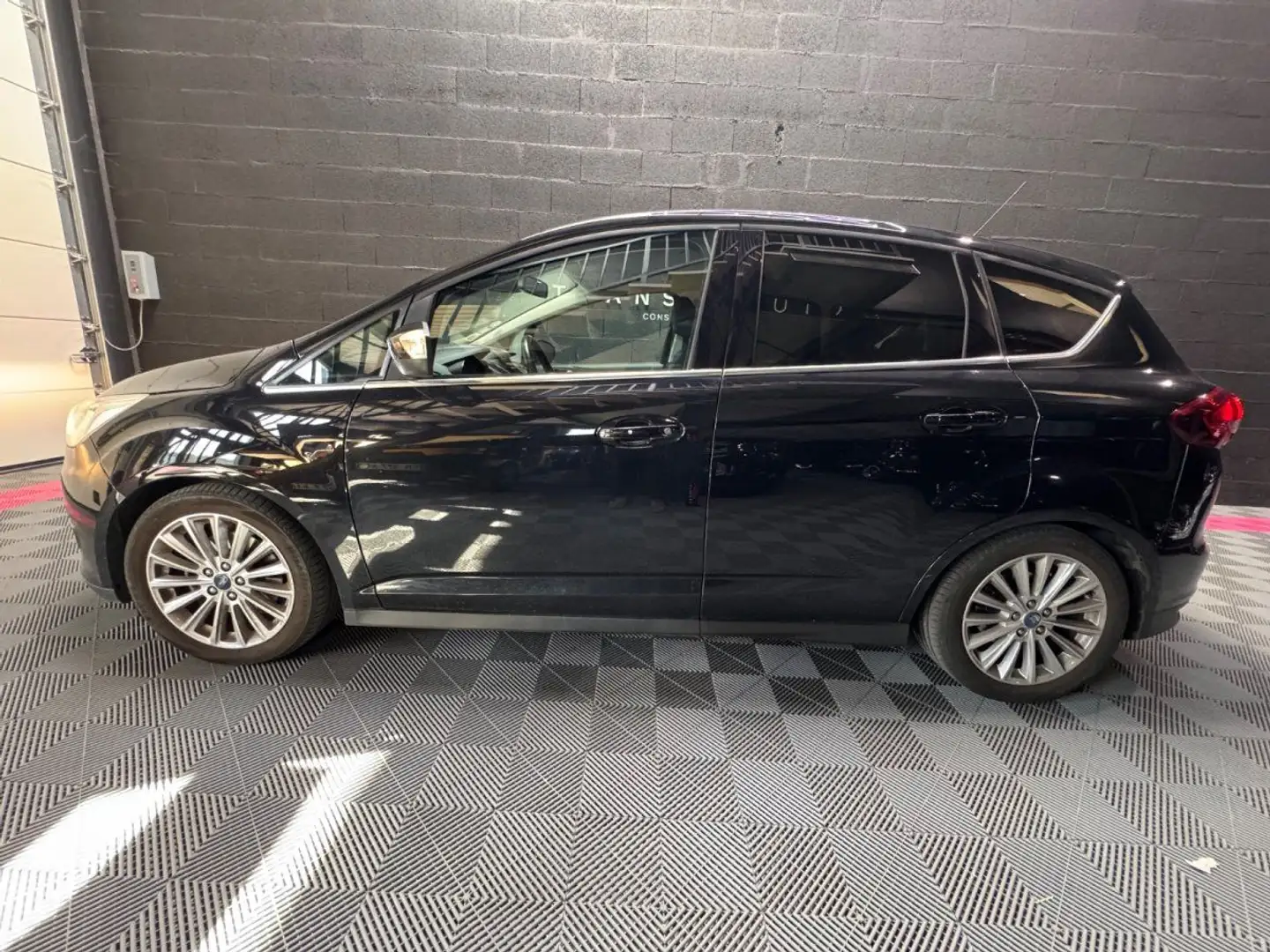 Ford C-Max 1.5 EcoBoost 150 SS Titanium Noir - 2