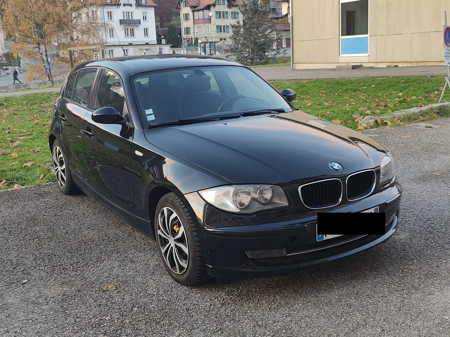 BMW 116 116i 122 ch Confort Noir - 1