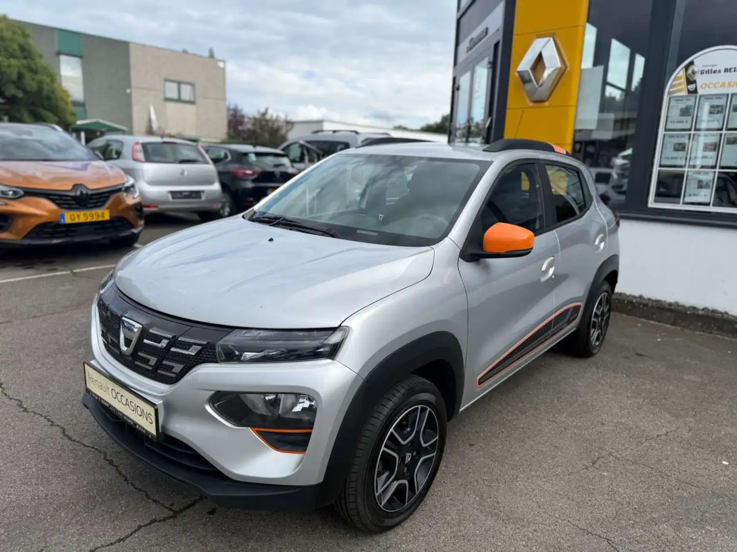 Dacia Spring COMFORT PLUS 45 Grijs - 1