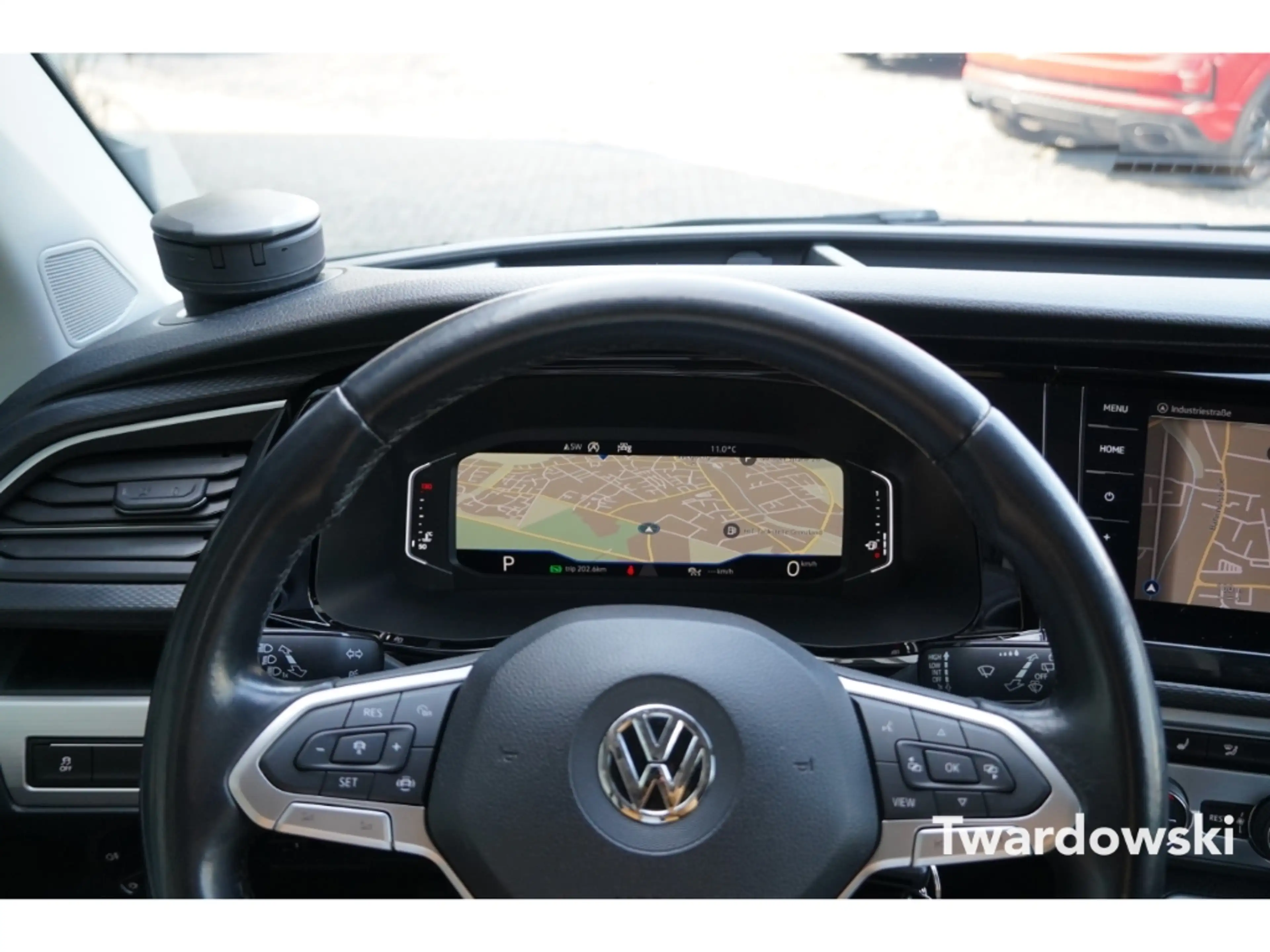 Volkswagen T6.1 Multivan 4x4 ACC AHK Leder Standheizung Kam — photo 11