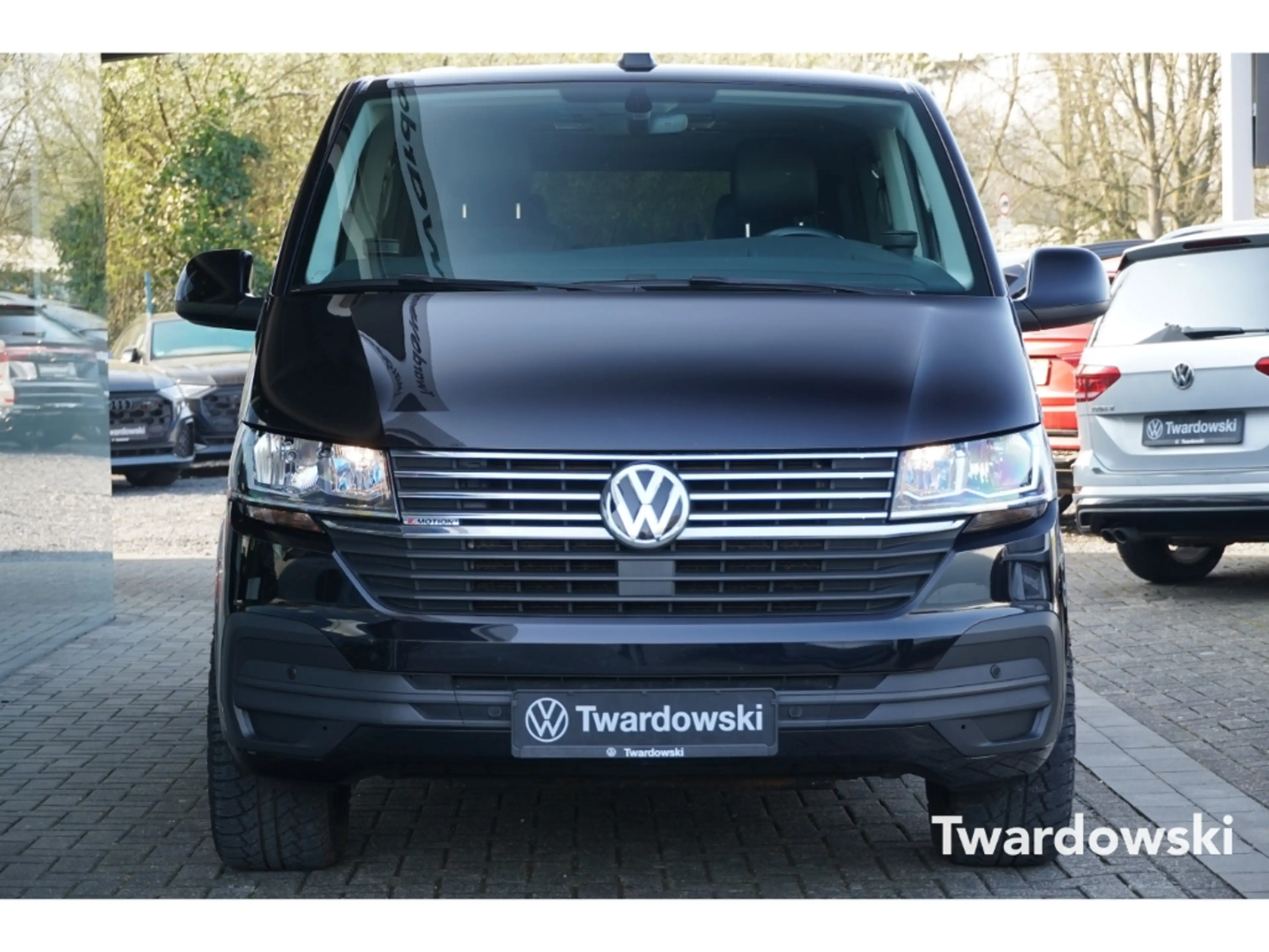 Volkswagen T6.1 Multivan 4x4 ACC AHK Leder Standheizung Kam — photo 2