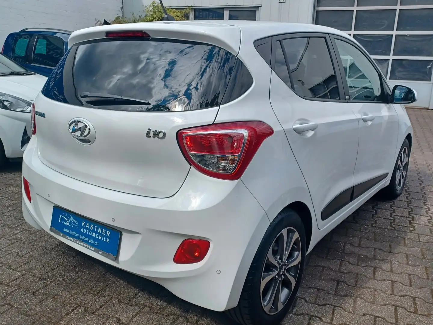 Hyundai i10 Passion Blanc - 2
