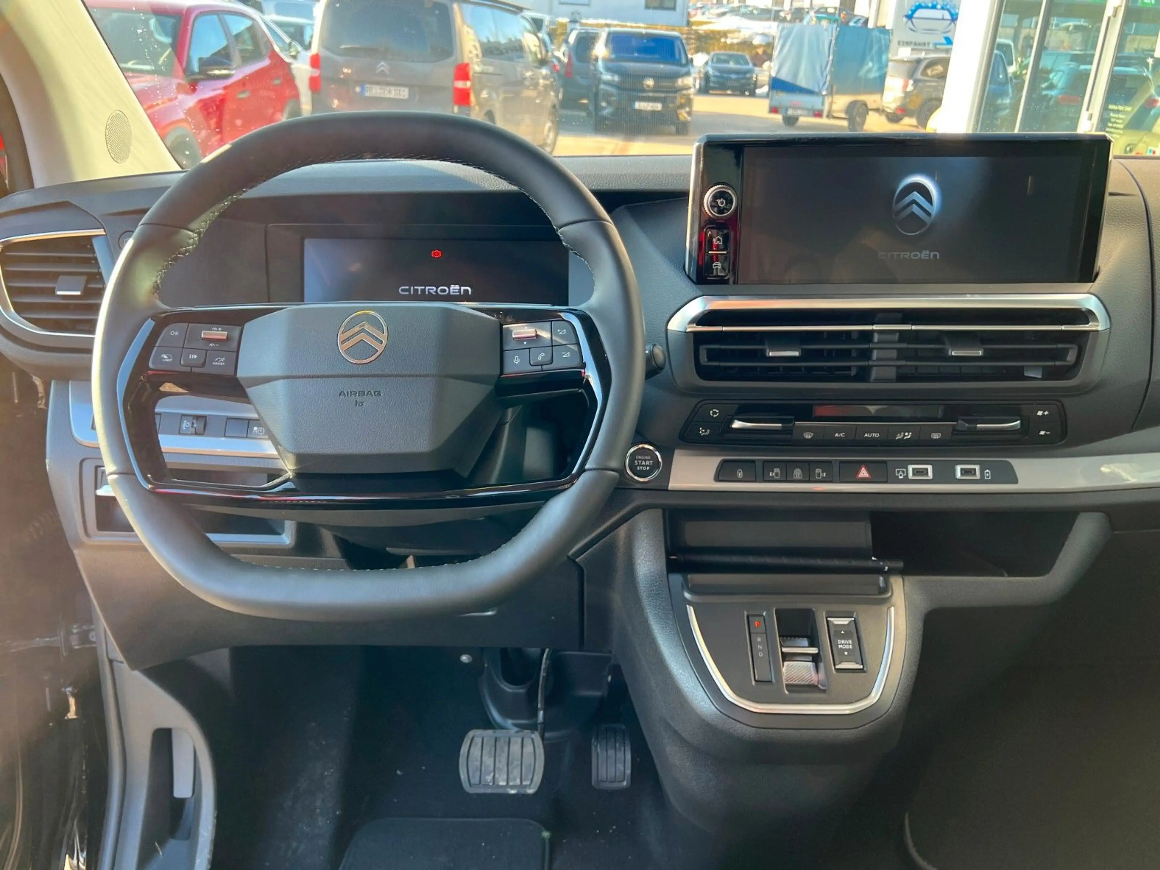 Citroen Spacetourer M BlueHDi 180 EAT8 Max — photo 10