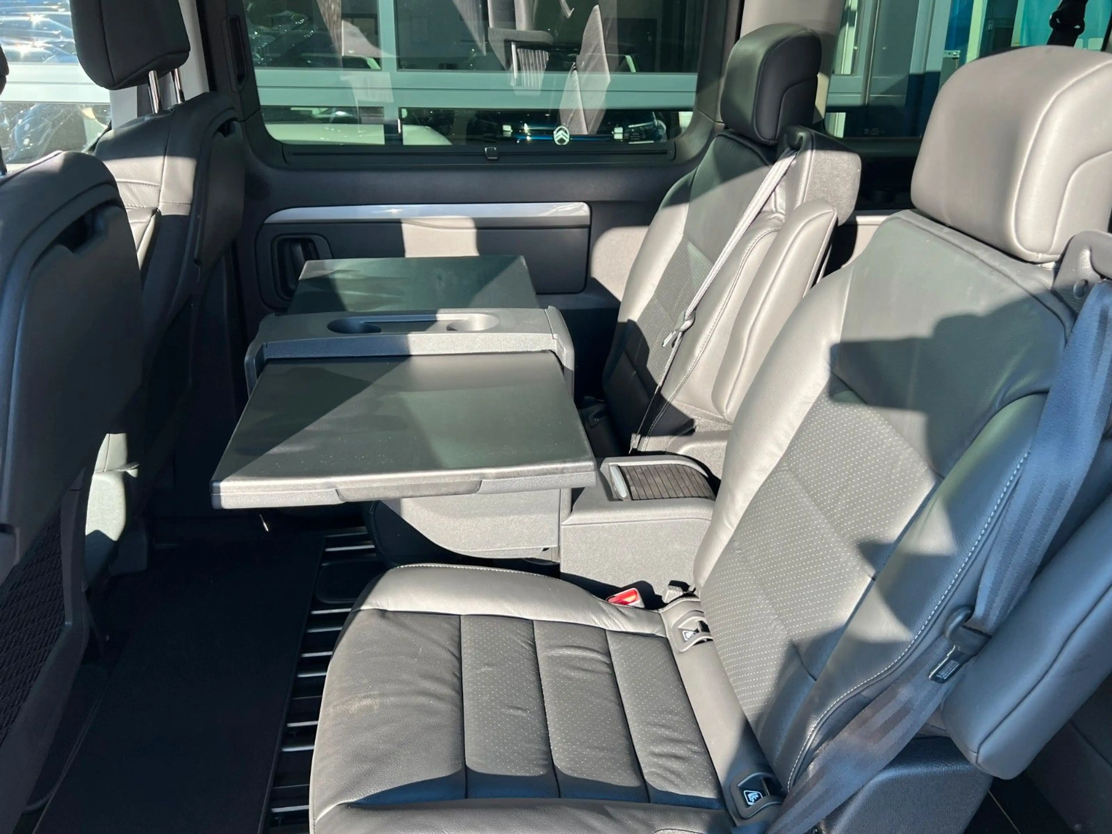 Citroen Spacetourer M BlueHDi 180 EAT8 Max — photo 8