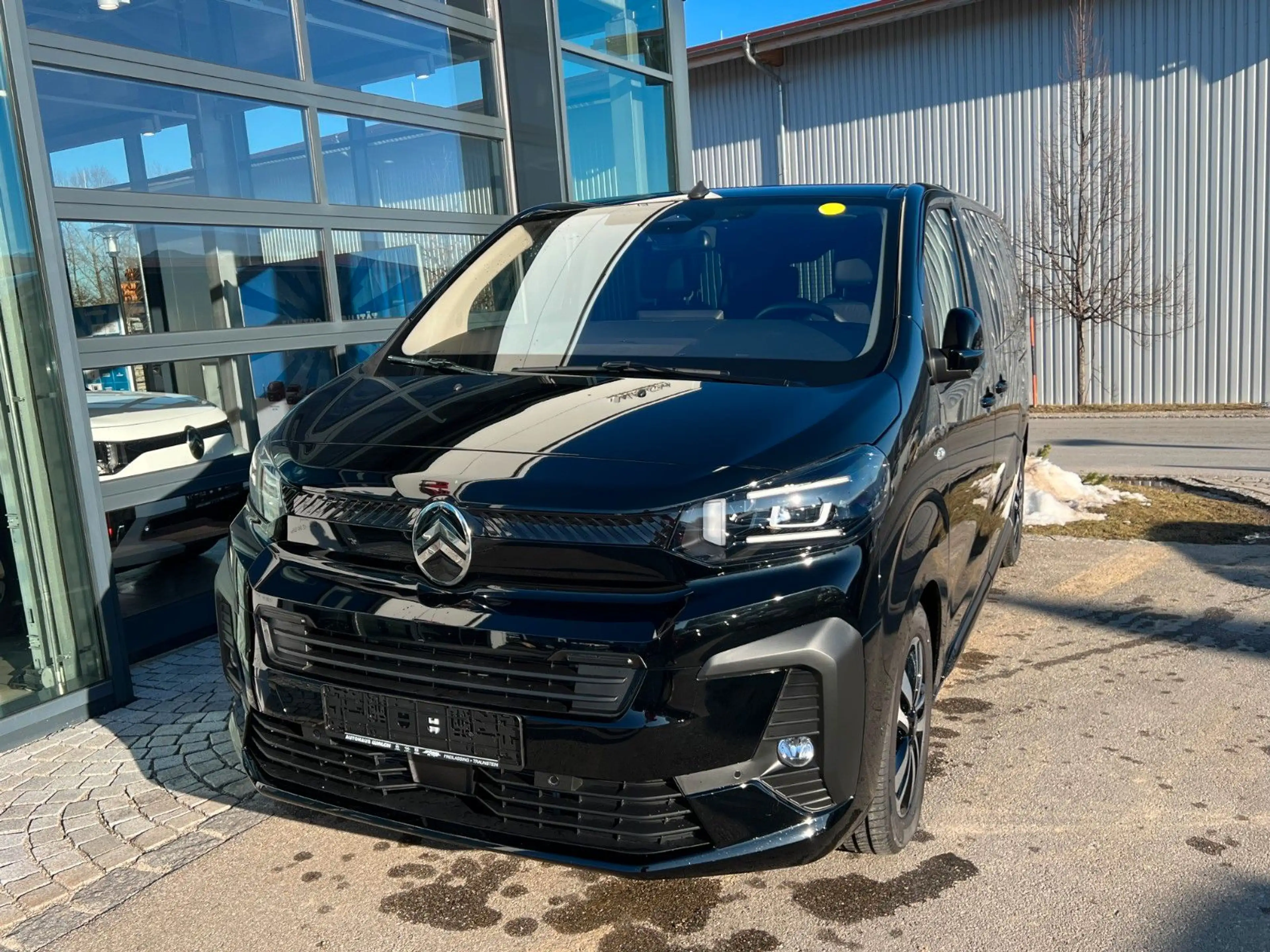 Citroen Spacetourer M BlueHDi 180 EAT8 Max — photo 2