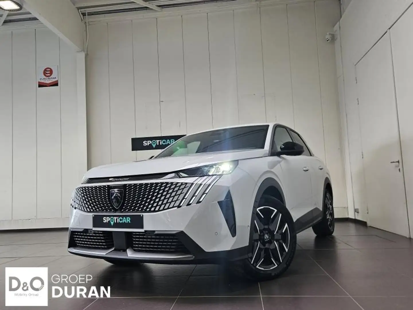Peugeot 3008 Allure 1.2 Hybrid e-dsc6 Wit - 1