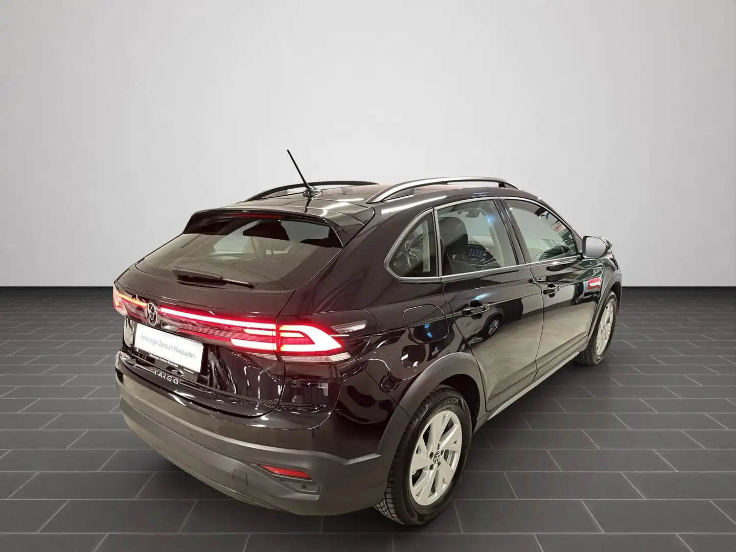 Volkswagen Taigo 1.0 TSI DSG Life, Sitzh., AHK, IQLight, Ka Noir - 2