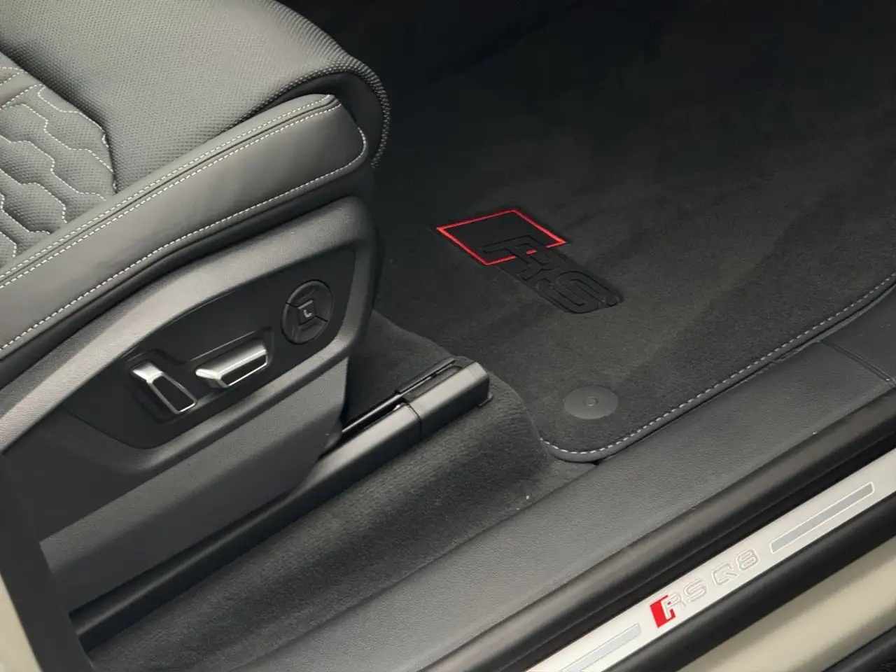 Audi RS Q8 performance FAHRADV*SOFT*HUP*AHK*B&OADV*30 9