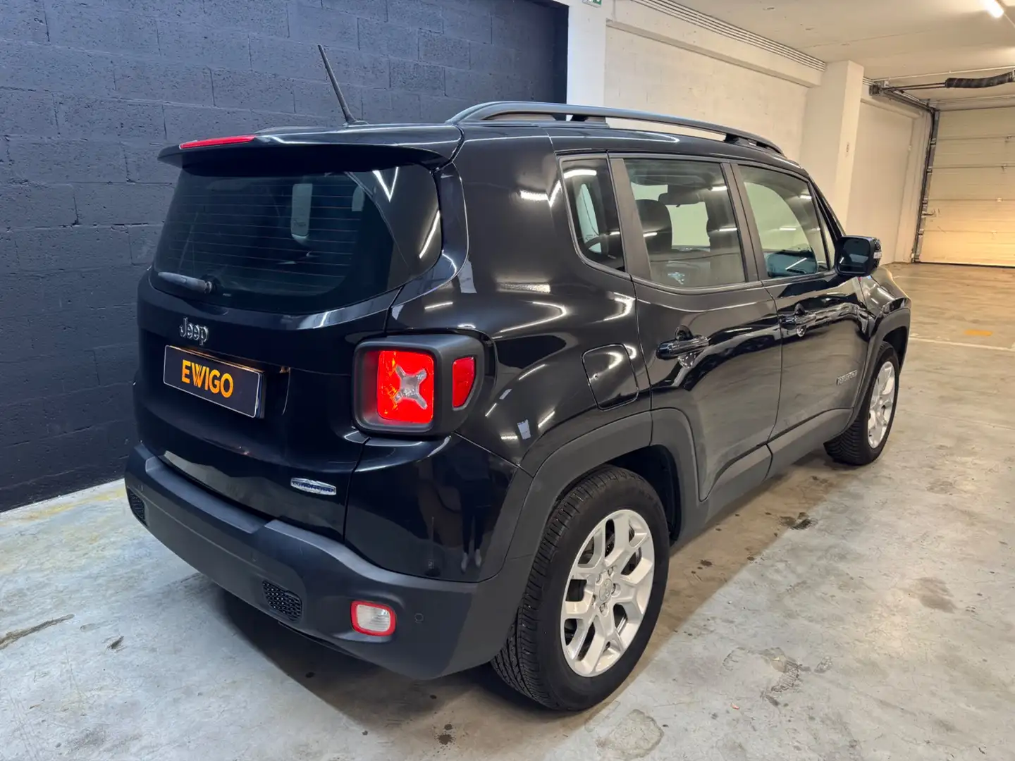 Jeep Renegade 1.4 MULTIAIR 140 / LONGITUDE / BOITE AUTO - 2