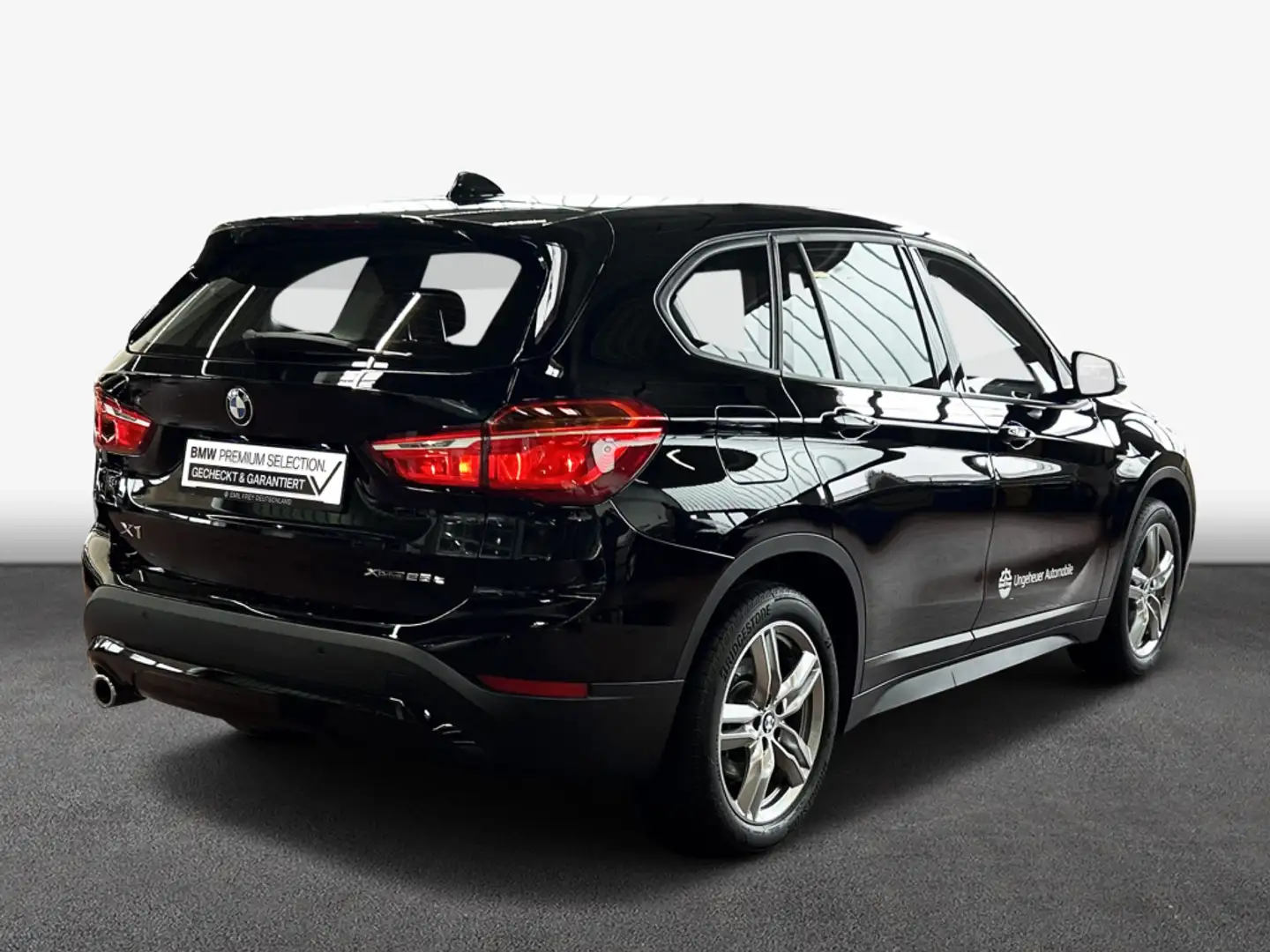 BMW X1 xDrive25e Advantage Schwarz - 2