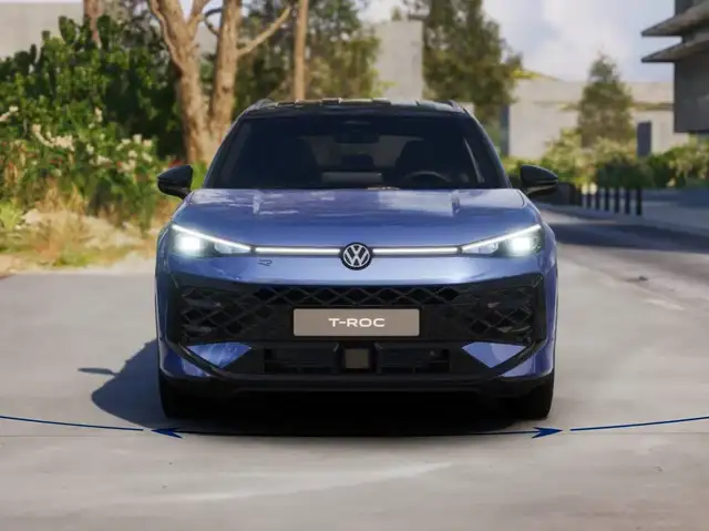 Volkswagen T-Roc view 8