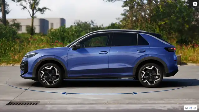 Volkswagen T-Roc view 3