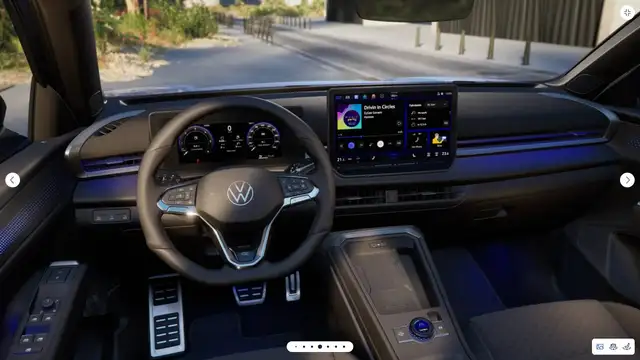 Volkswagen T-Roc view 9