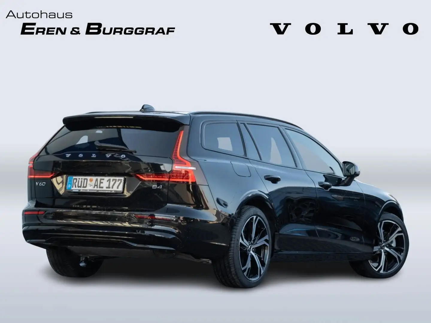 Volvo V60 Kombi Plus Dark  UPE 63.440,- Schwarz - 2