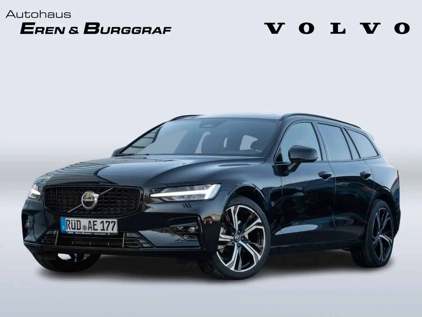 Volvo V60 Kombi Plus Dark  UPE 63.440,- Schwarz - 1