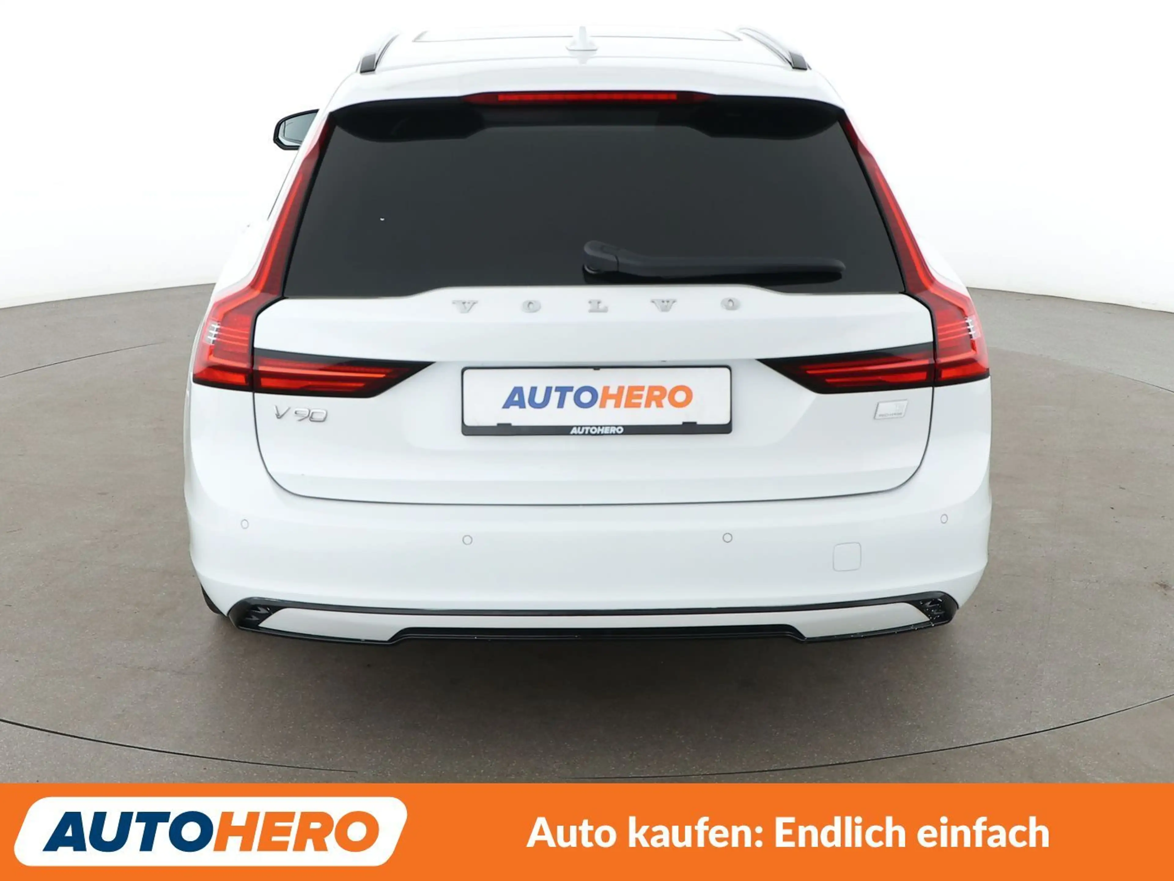 Volvo V90 2.0 T6 Plug-in Hybrid R Design AWD Aut.*NAVI*LED* — photo 5