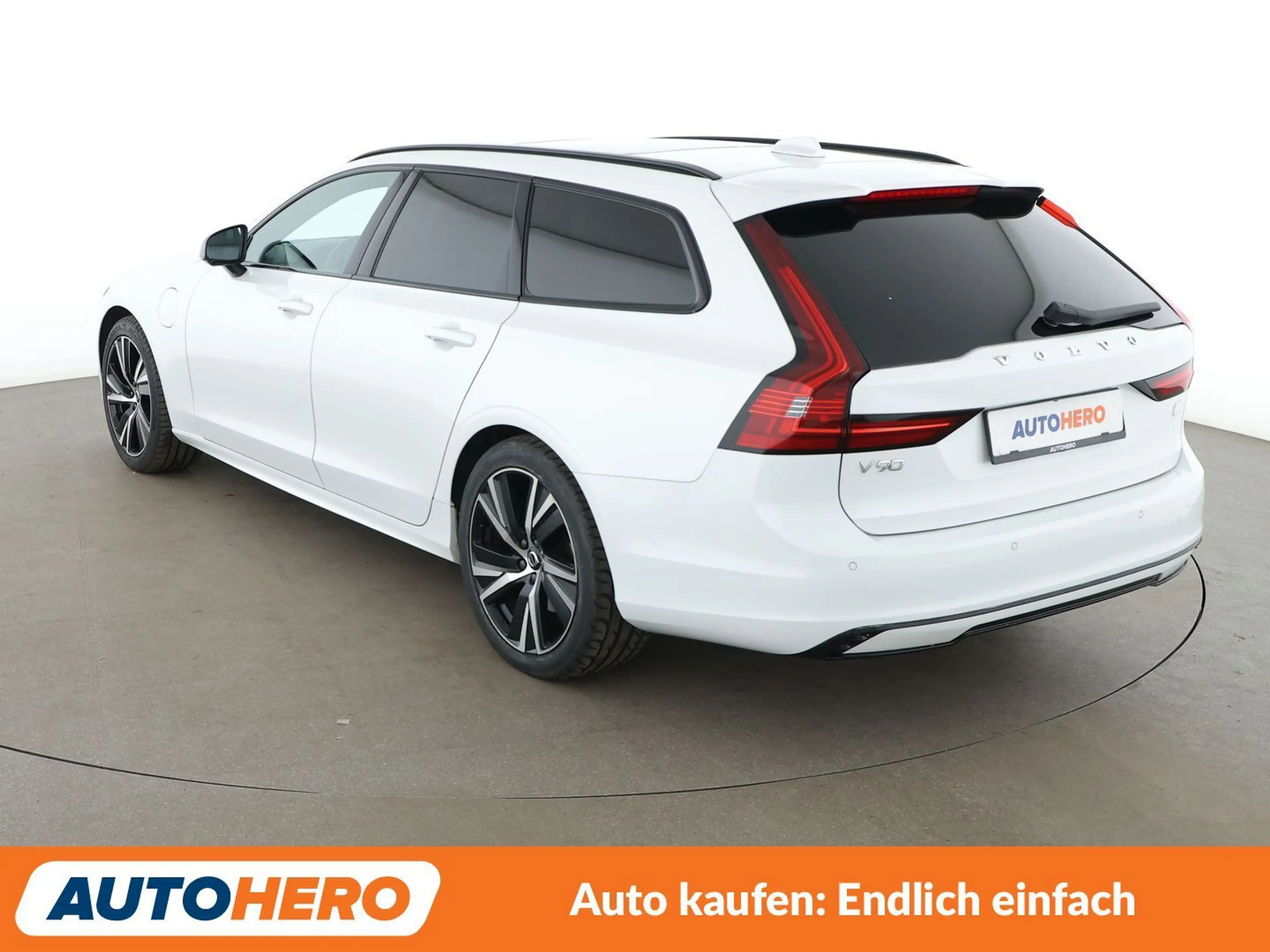Volvo V90 2.0 T6 Plug-in Hybrid R Design AWD Aut.*NAVI*LED* — photo 4