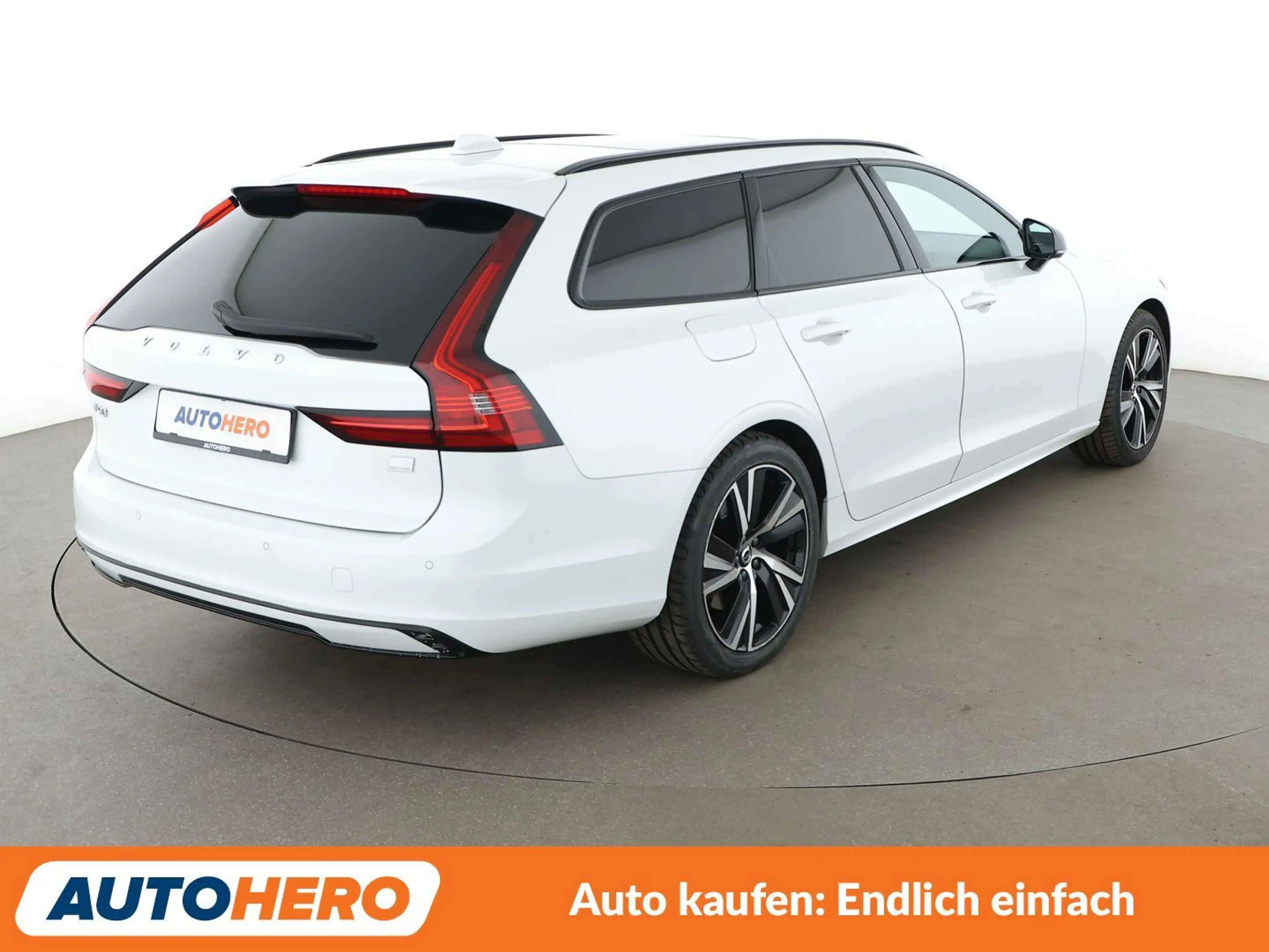 Volvo V90 2.0 T6 Plug-in Hybrid R Design AWD Aut.*NAVI*LED* — photo 6