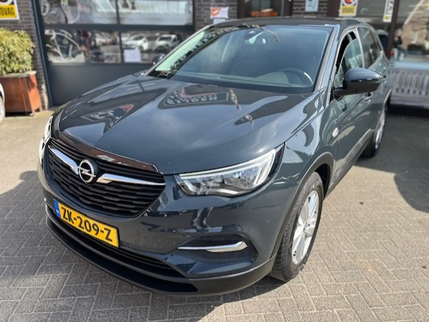 Opel Grandland X 1.2 Turbo Edition Trekhaak Navigatie App-connect Grau - 1