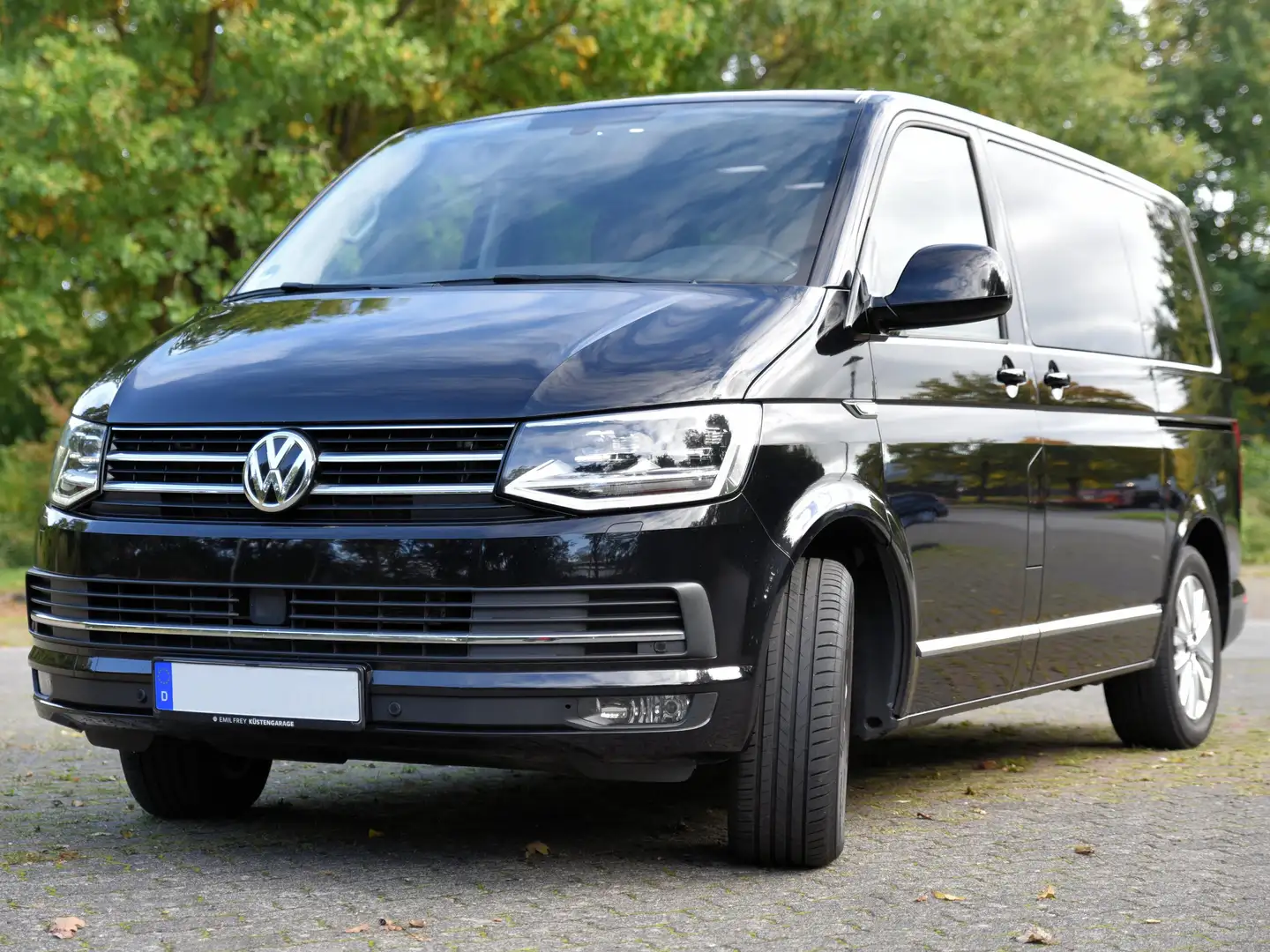 Volkswagen T6 Multivan Multivan DSG Kurz Highline Schwarz - 1
