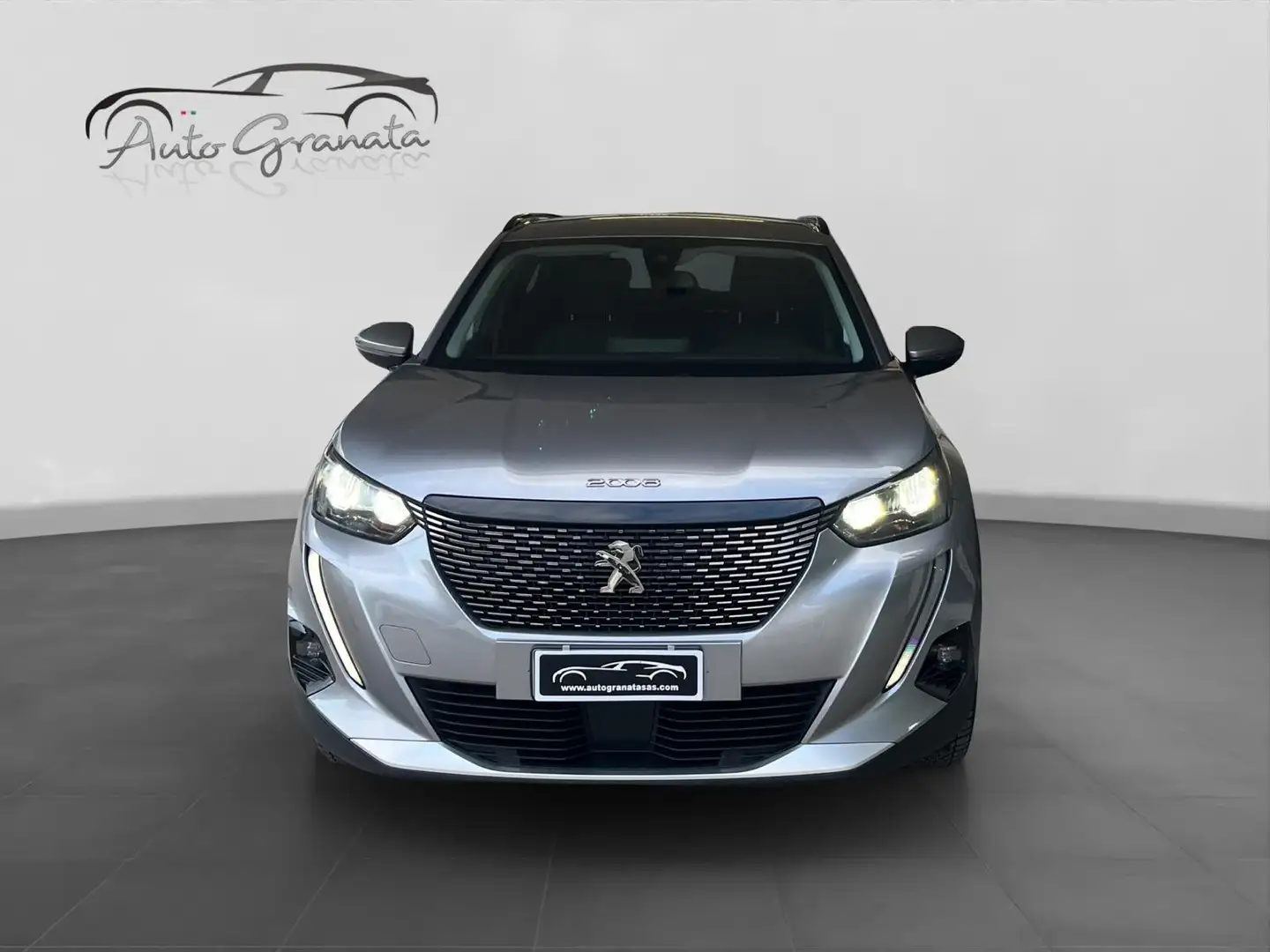 Peugeot 2008 BlueHDi 130 S&S EAT8 Allure Navi Pack Argent - 2