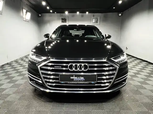 Audi A8 view 6