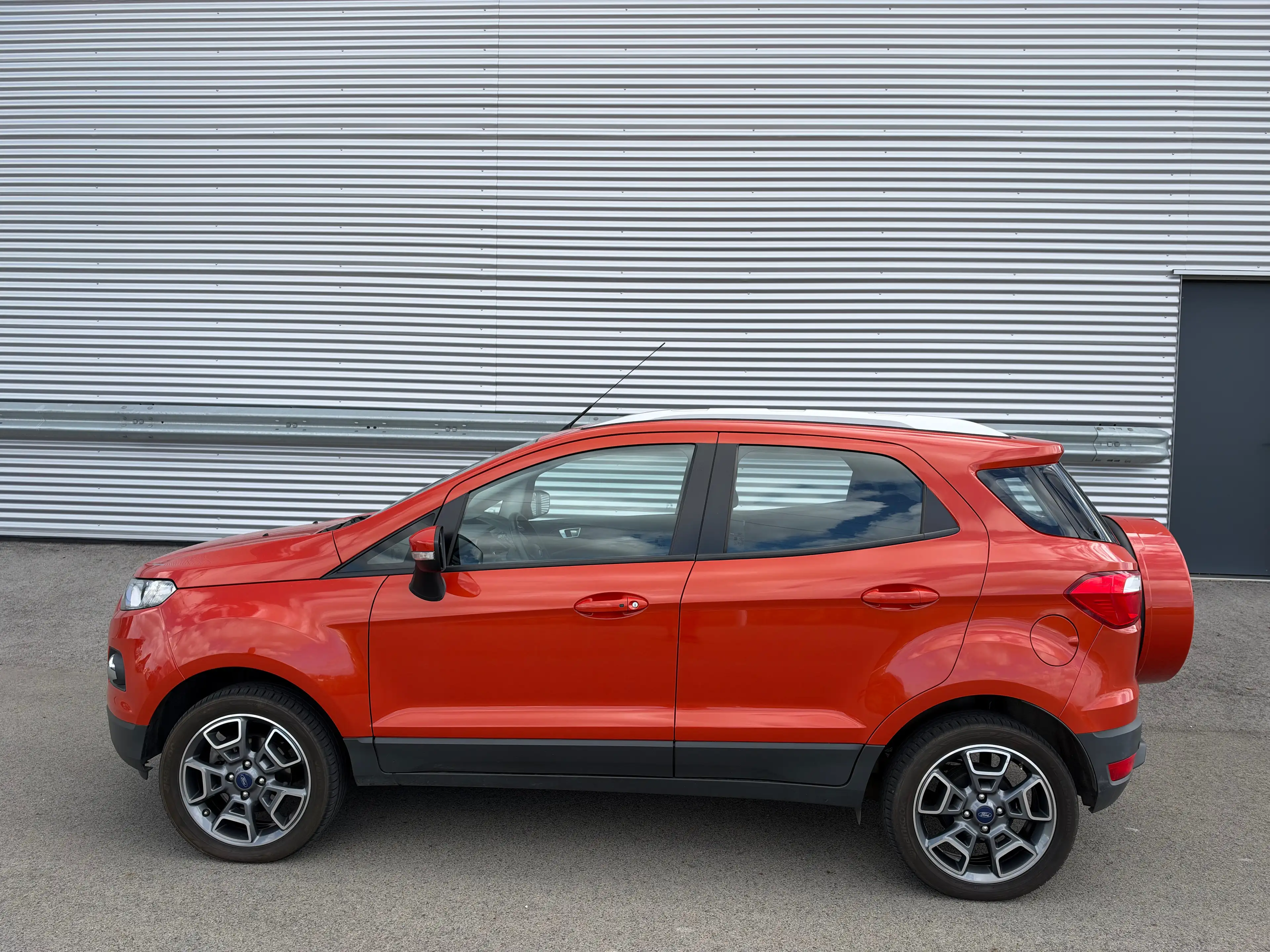 Ford EcoSport 1,0 EcoBoost Titanium ID:56 — photo 4