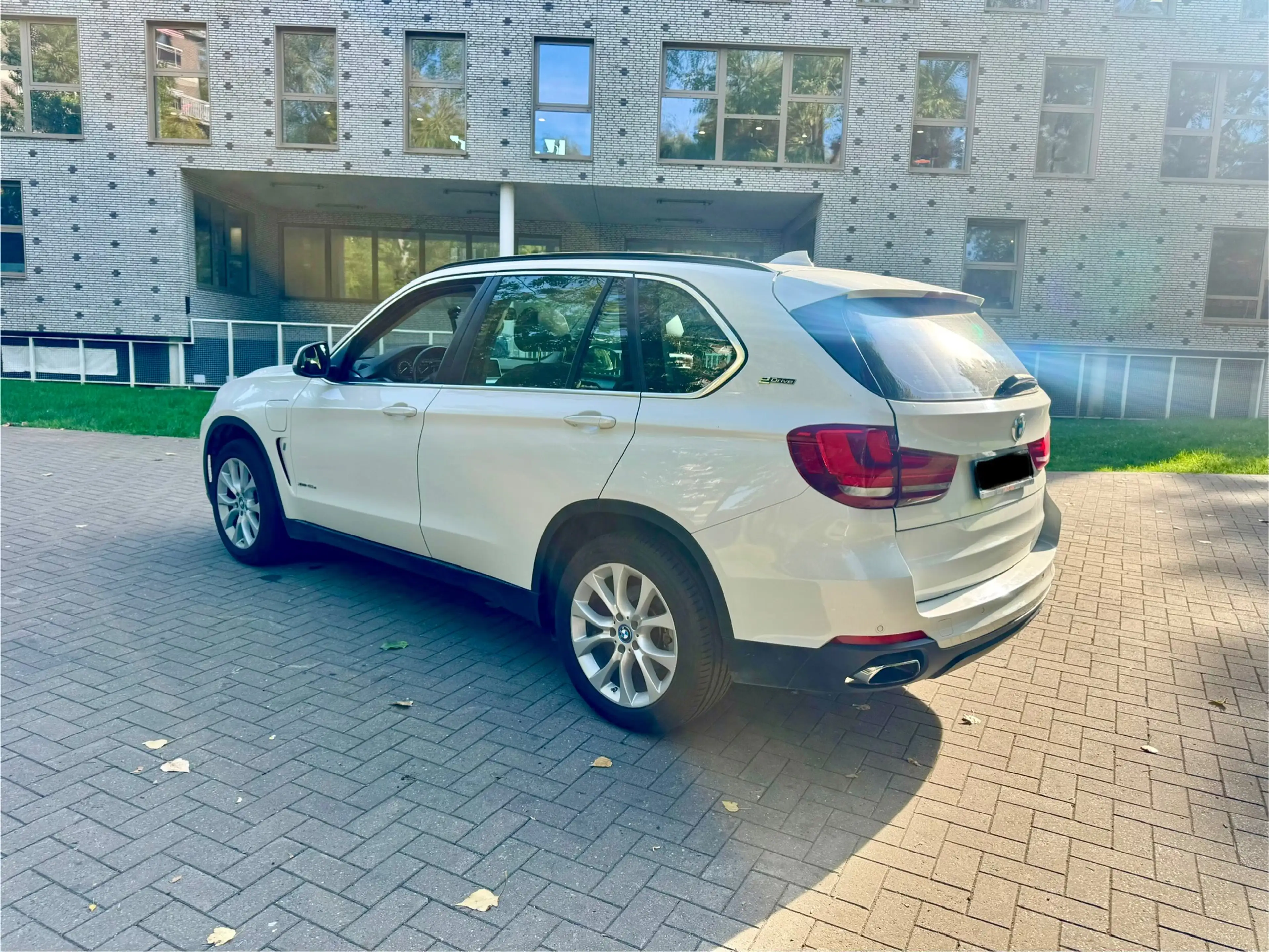 BMW X5 2.0Hybrid Eesence / Électrique — photo 5