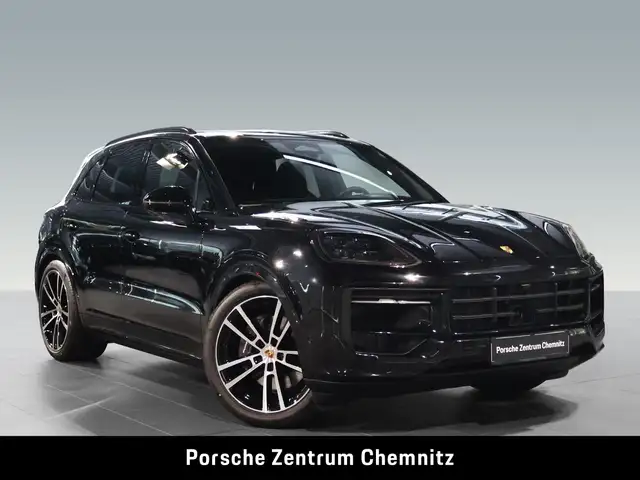 Porsche Cayenne view 9