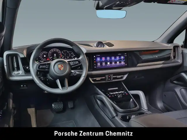 Porsche Cayenne view 7