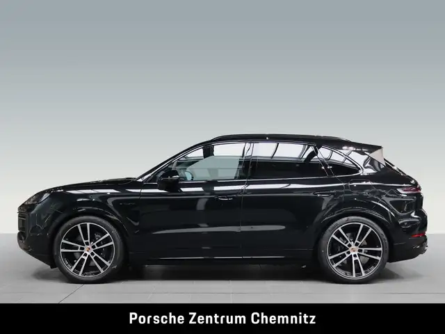 Porsche Cayenne view 2