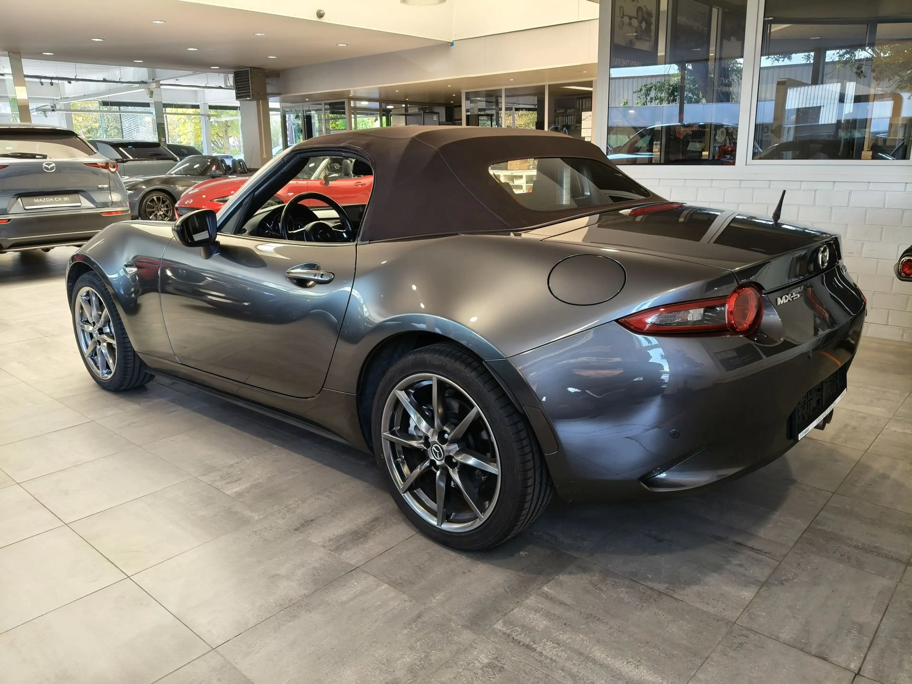 Mazda MX-5 2.0 SKYACTIV-G SkyCruise Takumi — photo 4