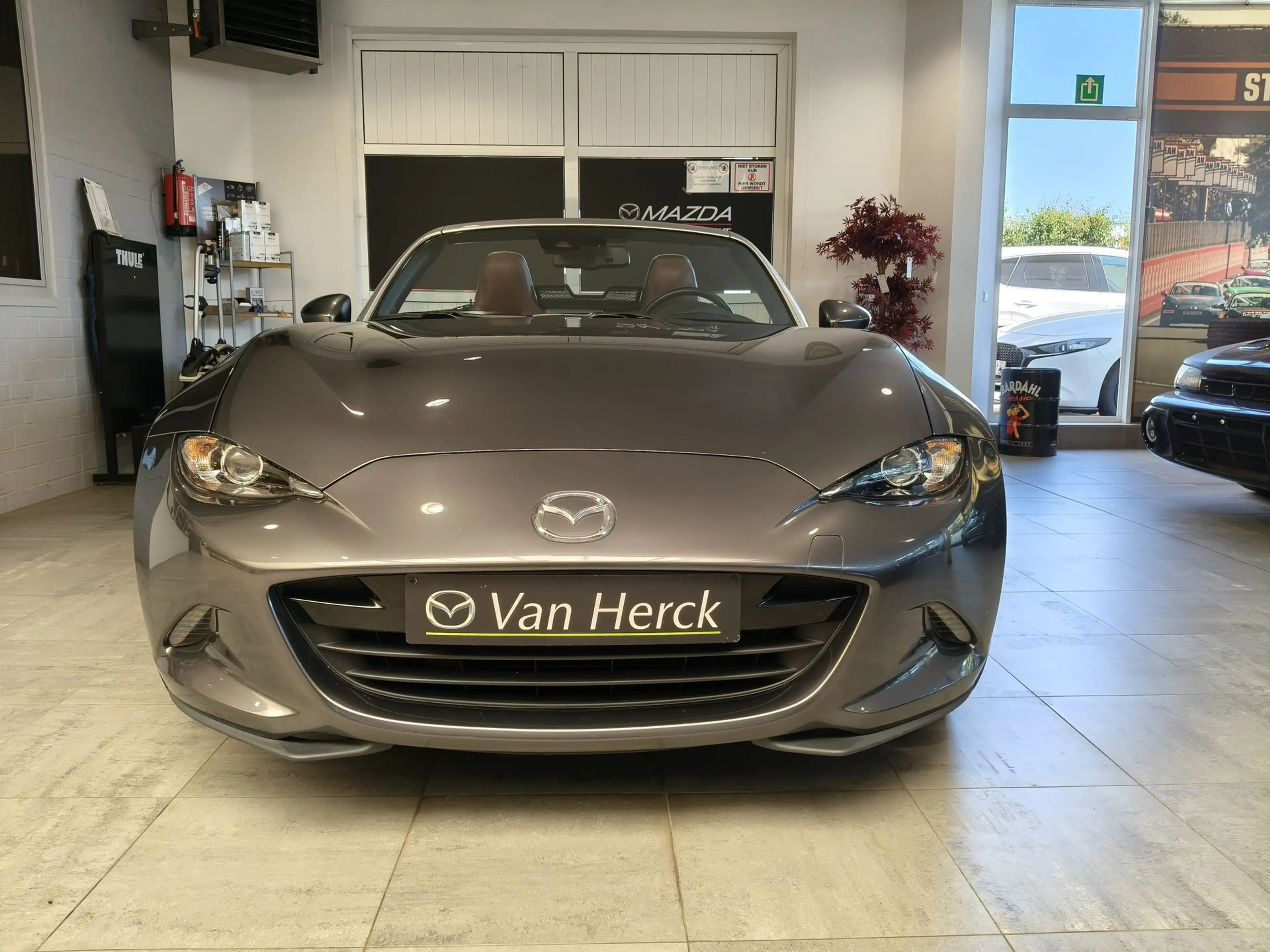 Mazda MX-5 2.0 SKYACTIV-G SkyCruise Takumi — photo 2