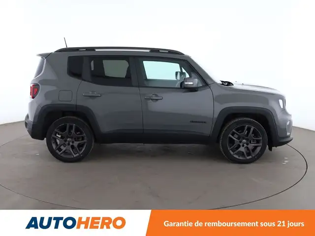 Jeep Renegade view 7