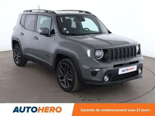 Jeep Renegade view 8