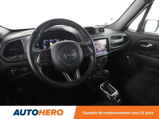 Jeep Renegade view 11