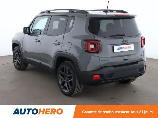 Jeep Renegade view 4